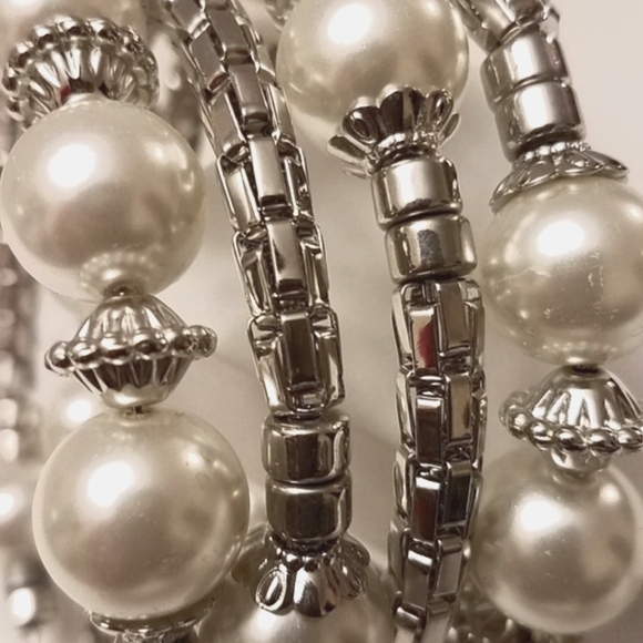 Wrap Bracelet Silver & Pearls - Picture 3 of 4